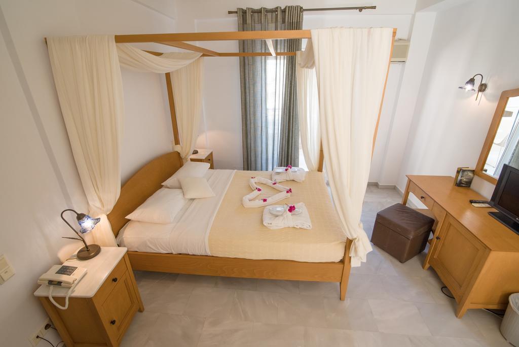 Antinea & Hotel 4*