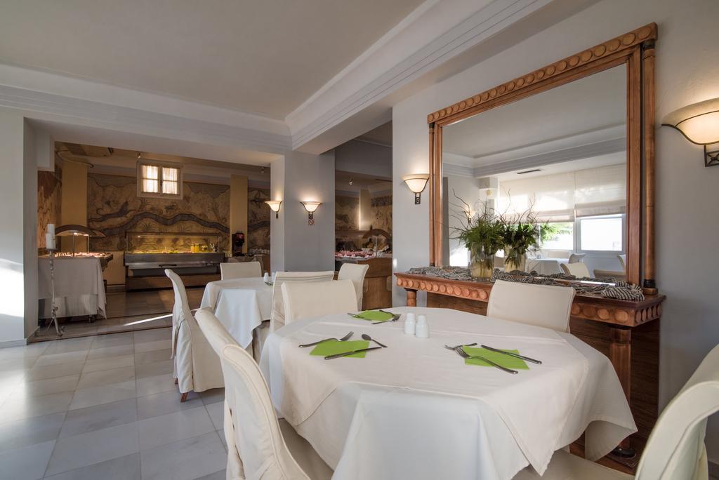 Hotel Antinea &