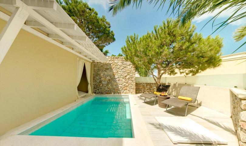 Antinea & Hotel 4*